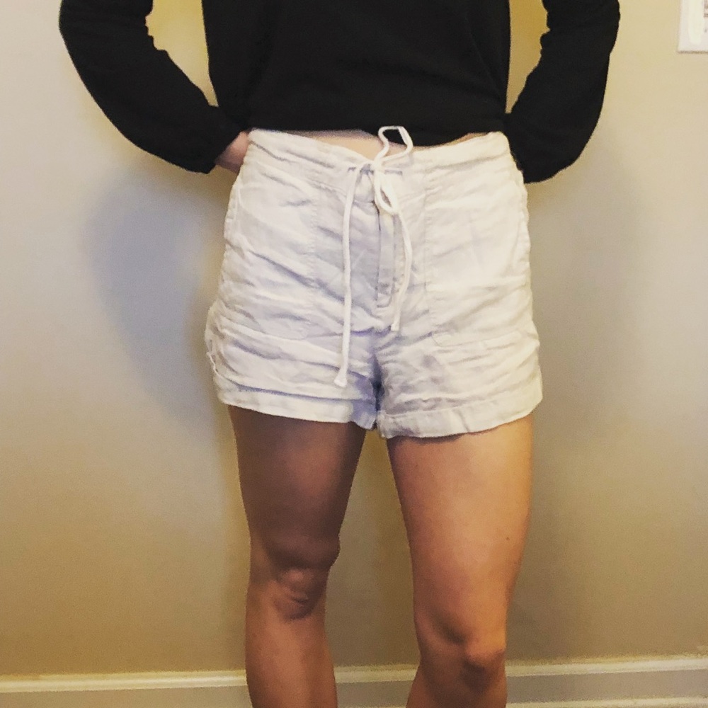 khaki shorts